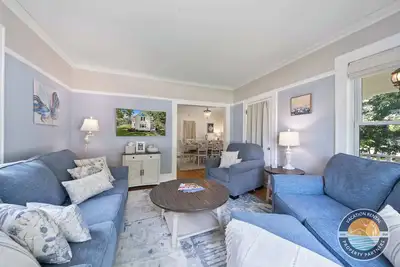 Image de LaBelle Blue Haven Relaxing Williams Bay Getaway!