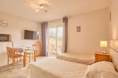Image de Studio rénové avec balcon sud à Barbotan