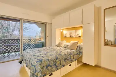 Image de Appartement T1 lumineux, balcon sud, parking, WiFi