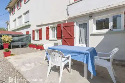Image de Appartement T3 climatisé avec parking et WiFi, proche des Thermes