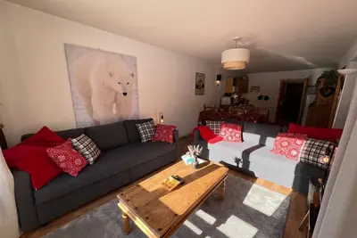 Image de Appartement spacieux, accès direct au téléphérique