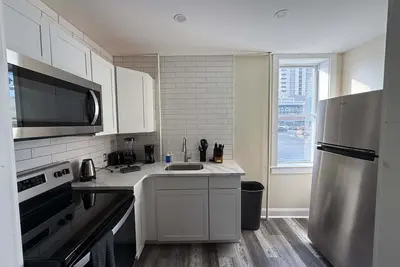 Image de The Oakden Suites in Orange Loop A4