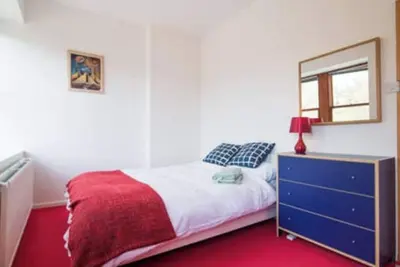 Image de Spacious 7 Bed House Sleeps 6 - Perfect Retreat