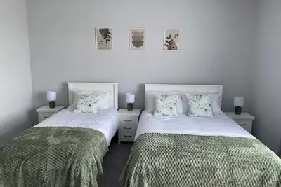 Image de Cortoon Inn, Triple Room 2 (1 Dbl + 1sgl)