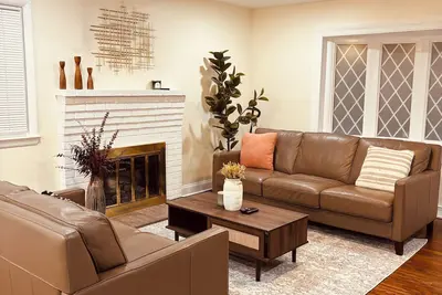 Image de Charming 4-bedroom bungalow near Mgm