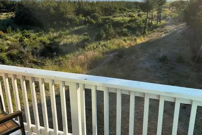 Image de Private Ocean front craftsman home with amazing ocean views