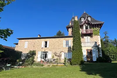 Image de Manoir dans un havre de paix en haute Azergues.