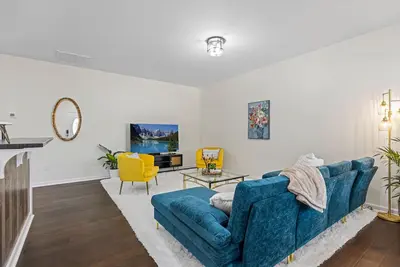 Image de West Greenville Getaway - 3-Bedroom home in the Pendleton Street Arts District!