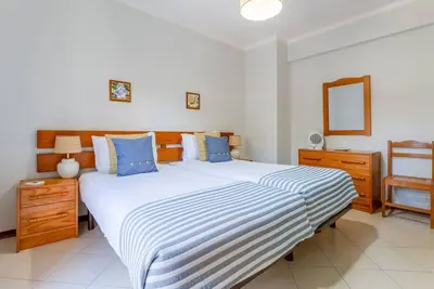 Image de 2 Bdr Flat With Pool in Vilamoura by LovelyStay