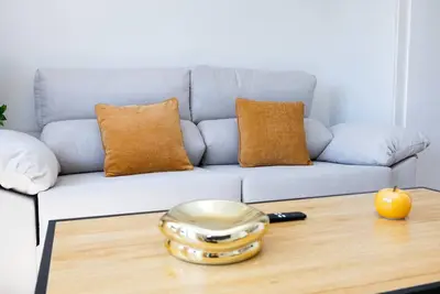 Image de Bright and Comfortable Home