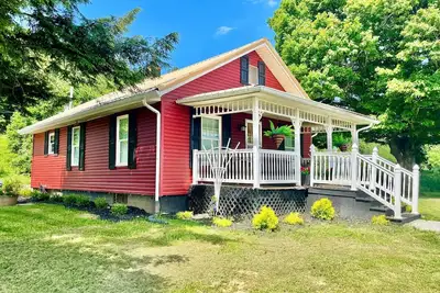 Image de Two Bedroom House Close to Local Favorites