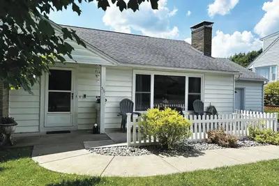 Image de Cozy Syracuse Home - minutes to Nys Fairgrounds, Destiny Usa, Su, Armory Square