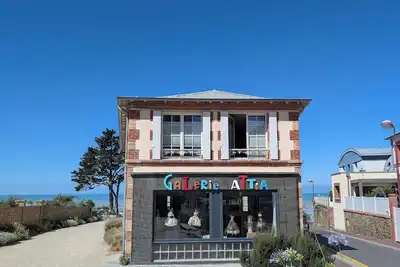 Image de Appartement Art et Vintage bord de mer Ă 1 minute Ă pied de la plage 4 personnes