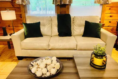 Image de Cozy 3-bedroom cabin with WiFi, Ac near Hopewell & Prince George