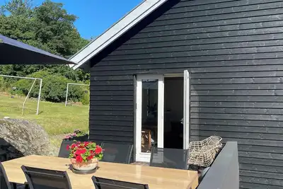 Image de Charming house with sea view and large.