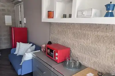 Image de A 5-minute walk from mt to P. zza Tasso, spacious apartment with balcony, for 6 pax