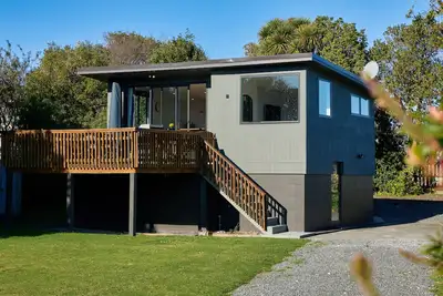 Image de Modern | Mountain Views | Sunny