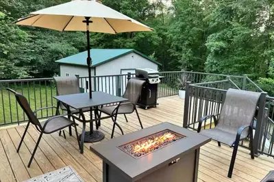 Image de Summer Woods Family Retreat w Game Room - Near Devil’s Lake, Mirror Lake & Dells