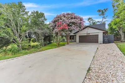 Image de Modern 4 bedrooms house near Spectacular Lake Ray Hubbard Rockwall/ Heath Tx