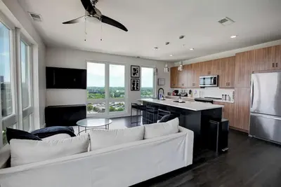 5★Top-Rated Luxury in Midtown + Location