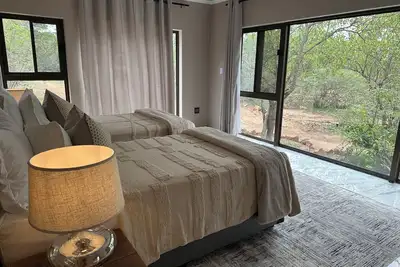 Image de Air conditioned large 3 bedroom Villa with private pool.