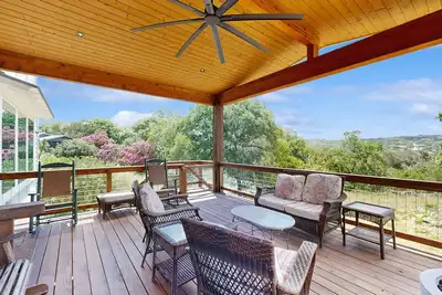 Image de Lakeside Serenity with Private Waterfront Access on Canyon Lake