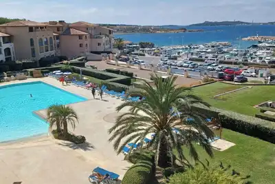 Image de T2 vue mer et piscine terrasse pergola, plage a 50 m, piscine, garage, clim