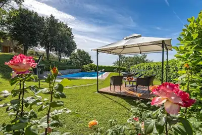Image de Vacation home for 9 guests with 350m² in Civitella In Val Di Chiana (295197)