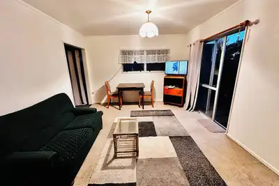 Image de Cozy Private Studio – 100m from the Beach | Port Waikato, Nz