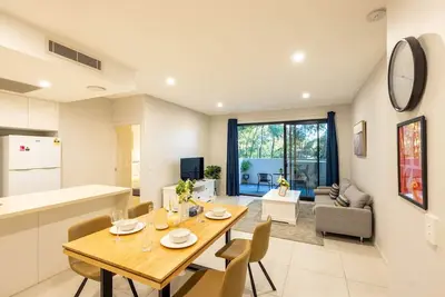 Image de 2br Apartment w/ Balcony Easy Access All Hotspot