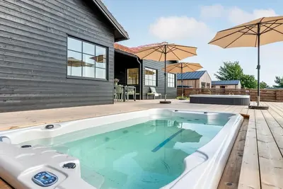 Image de \"Adia\" - 650m from the sea by Interhome