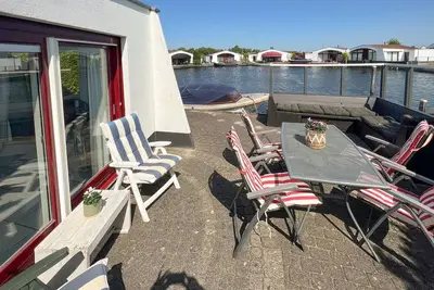 Image de Belle maison de 2 chambres Ă Lemmer