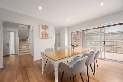 Image de Charming & Modern Mountain View Townhouse