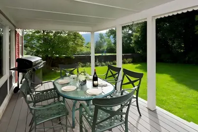 Image de Unwind in Luxury: Elegant 4br House for Relaxation | Pool | Bar | Restaurant