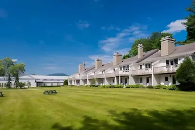 Image de Green Mountain Retreat – Golf | Spa | Heated Pool | Hiking & Minutes to Bromley
