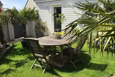 Image de Maison élégante avec jardin et terrasse, Wifi au centre de Perros-Guirec