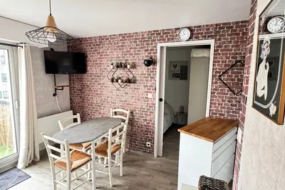 Image de Appartement 2 pièces rénové, idéal bord de mer et famille