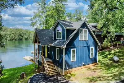 Image de Unwind at Lakey McLakehouse on Lake Santeetlah