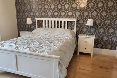 Image de superbe appartement - Location 6-7 personnes -proche metro rosemont
