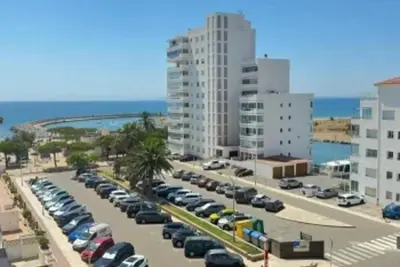 Image de Appartement avec vue sur la mer près de la plage Av 84