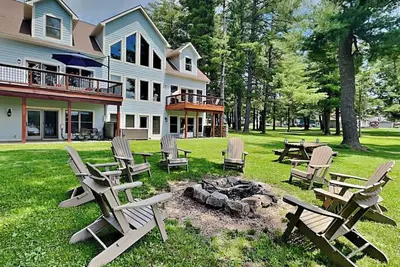 Image de Paravel | Epic Retreat, Private Dock, Hot Tub