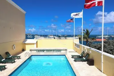 Image de Harbor Getaway | 2 Rooms Near Pier, Local Shops & Boat Excursions