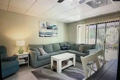 Image de Pensacola Beach-Gulf Breeze Fl 2-bedroom Townhouse: Pool, Clubhouse, backyard