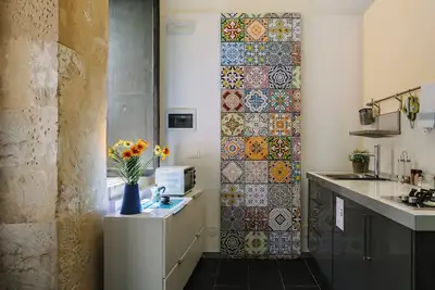 Image de Studio _ large openspace with kitchen and courtyard