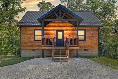 Image de Cliff Haven at Red River Gorge 2-bedroom cabin with WiFi, Ac, Hot Tub, Pool