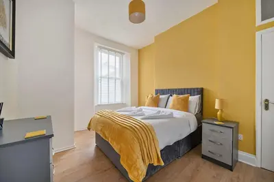 Image de 1br flat in prime location