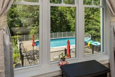 Image de 5 Bedroom Home Pool & Hot Tub