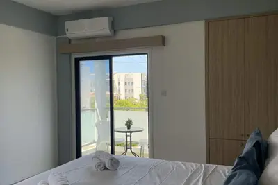 Image de Standard Suite 002 at Valentina Apts in Paphos, escape for 2