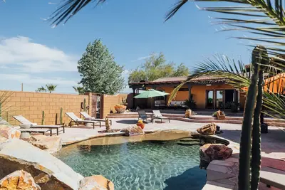 Image de Casa Milagros • 5br • Pool • Game Room • Hot tub • Ac • Desert views • Sleeps 12