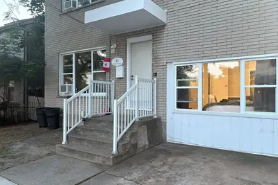 Image de This newly renovated home is available on July 15.